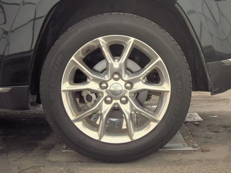 Jeep Grand cherokee, снимка 12 - Автомобили и джипове - 52990543