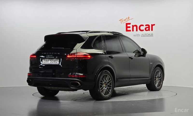 Porsche Cayenne, снимка 2 - Автомобили и джипове - 53014185