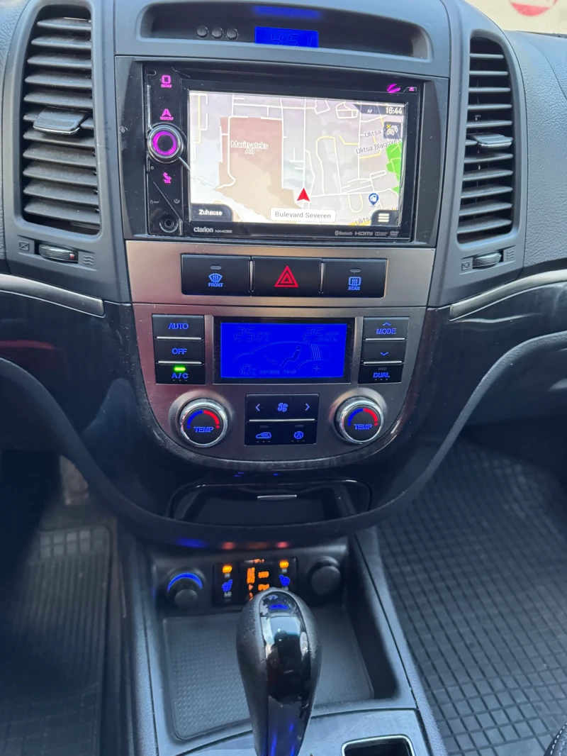 Hyundai Santa fe, снимка 11 - Автомобили и джипове - 53131234