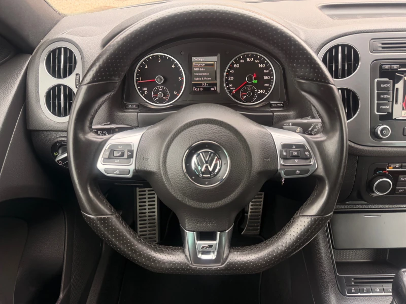 VW Tiguan 2.0TDI* R-LINE* 177ks* LED* FACE-LIFT* LIZING, снимка 7 - Автомобили и джипове - 53220018