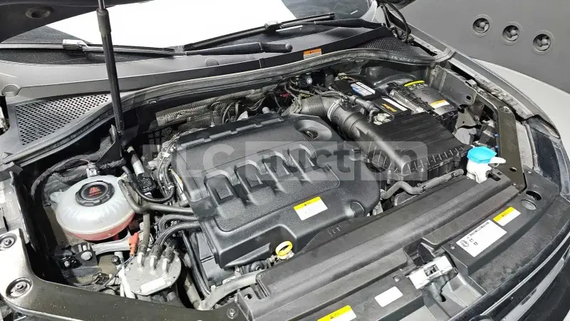 VW Tiguan Volkswagen Tiguan , 2020, снимка 16 - Автомобили и джипове - 54071594