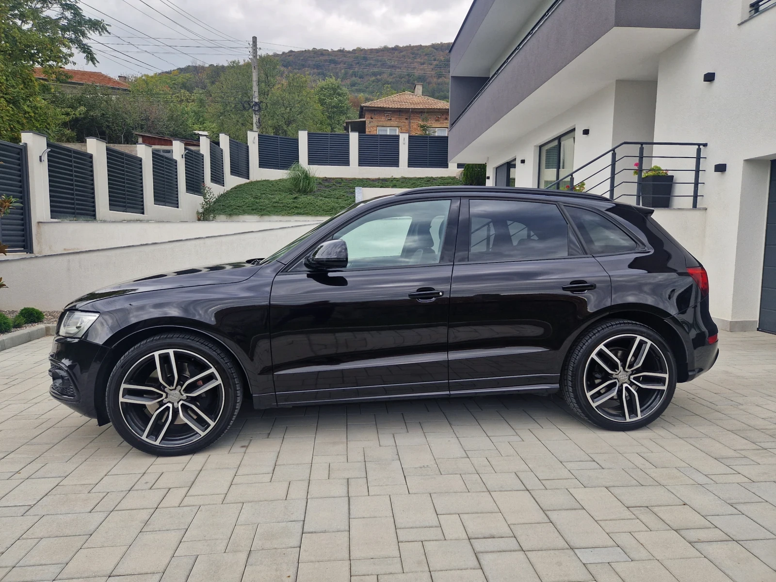 Audi SQ5 3.0 Bi-Turbo 380PS, снимка 2 - Автомобили и джипове - 50148673