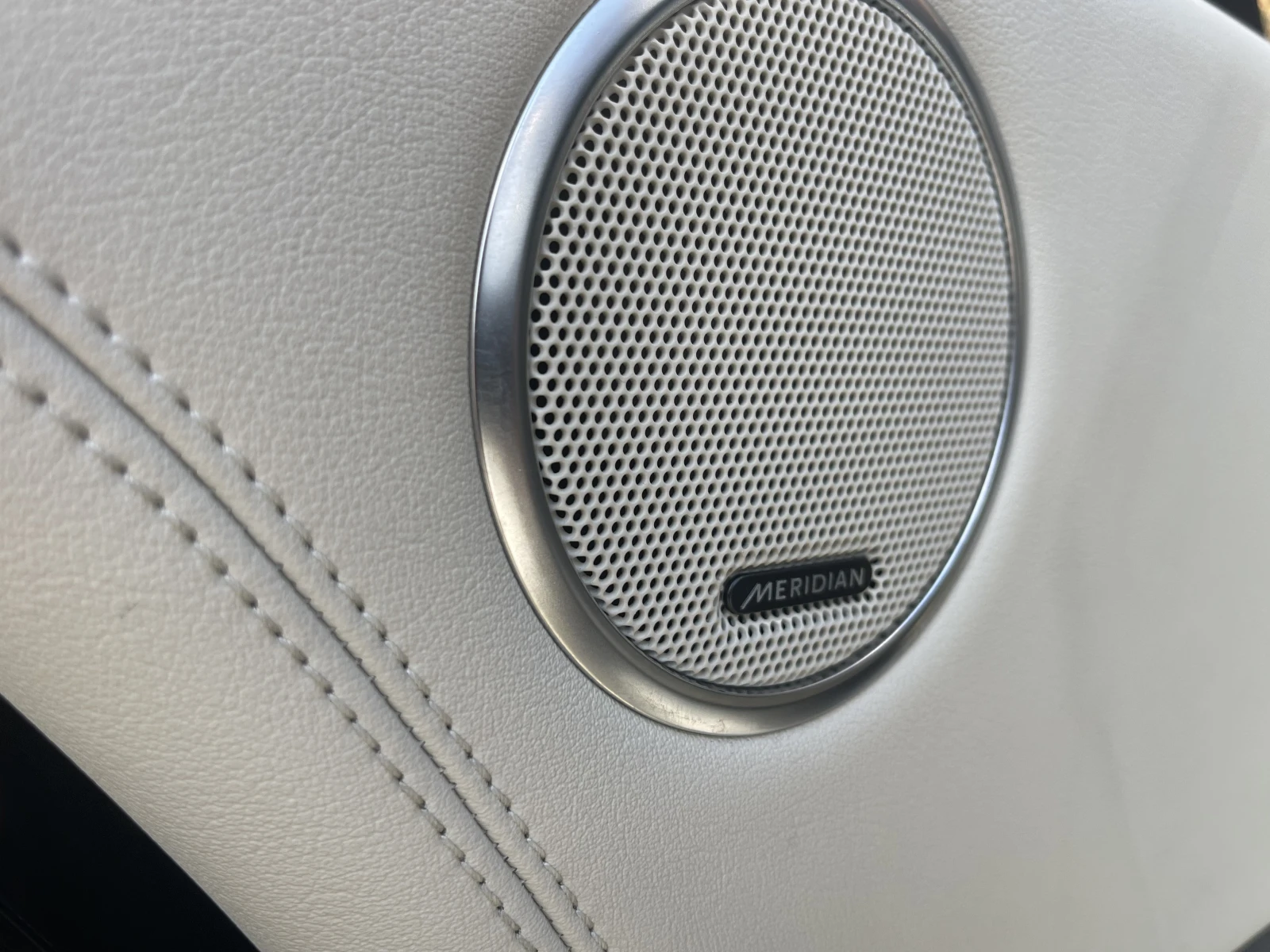 Land Rover Range rover Vogue 3.0d* Meridian - изображение 8