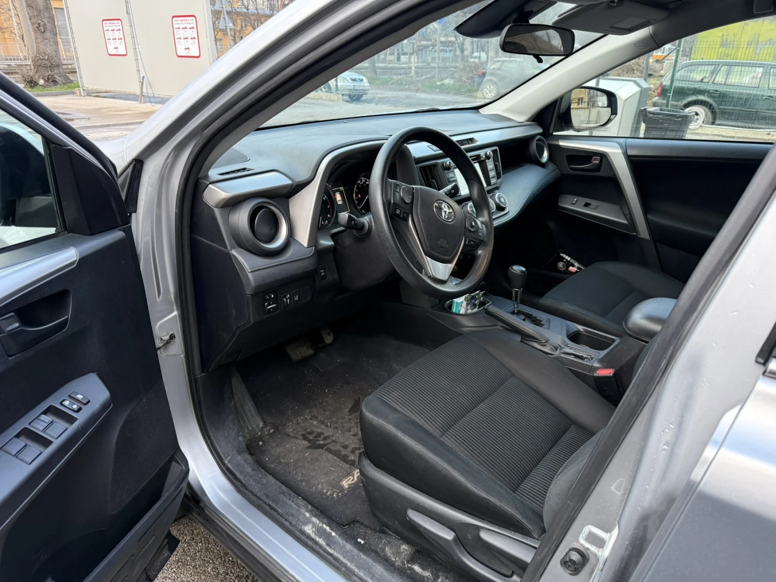 Toyota Rav4 2.5i 4x4, снимка 13 - Автомобили и джипове - 53972370