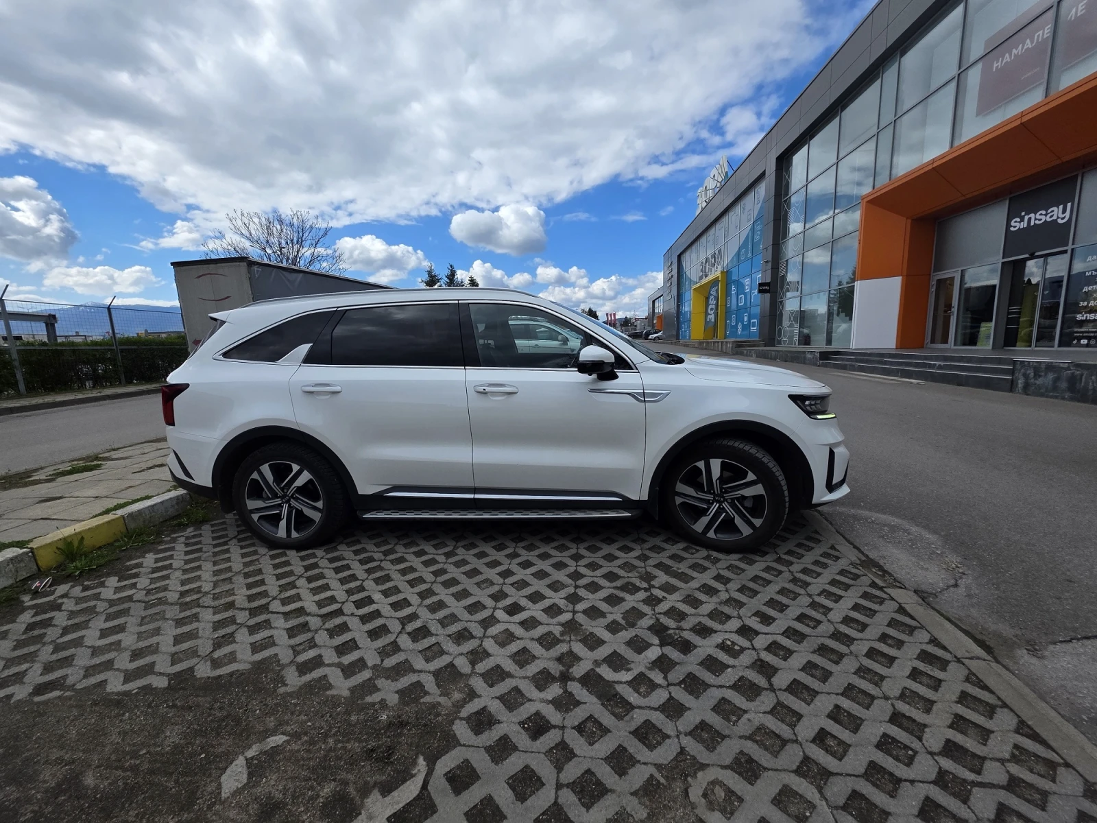 Kia Sorento MQ4, снимка 5 - Автомобили и джипове - 54292611