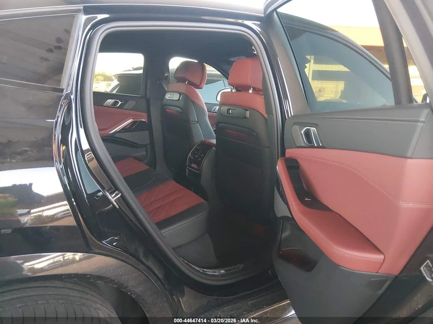 BMW X6 3.0l xDrive40I, снимка 8 - Автомобили и джипове - 54422958