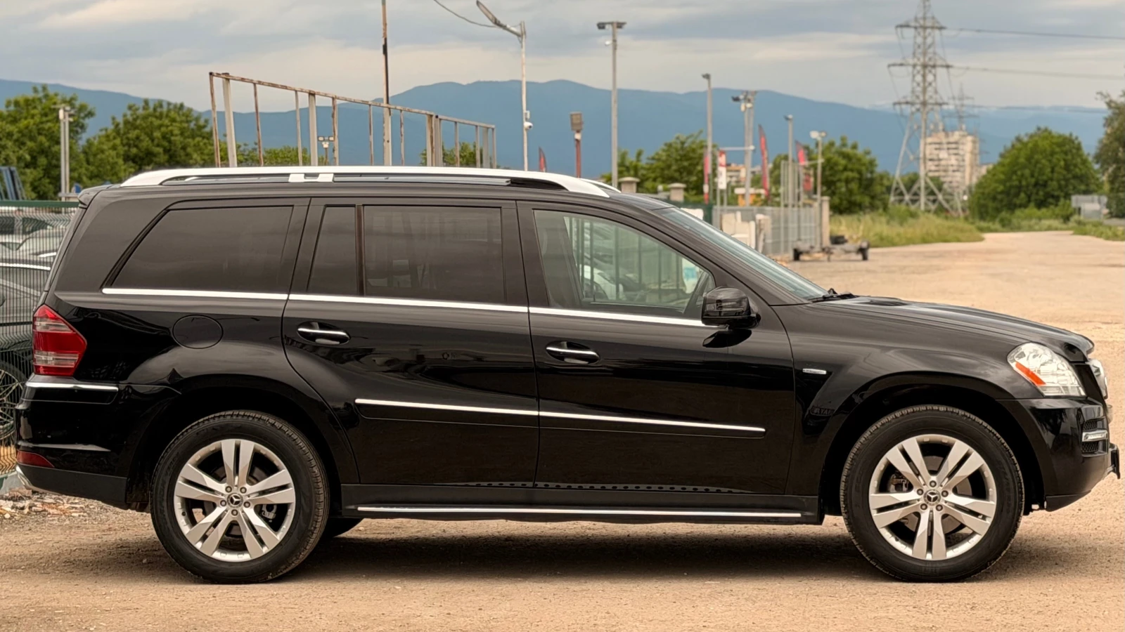 Mercedes-Benz GL 350 BlueTEC= 4Matic= AMG= 3xTV= 7 Места= harman/kardon, снимка 4 - Автомобили и джипове - 54623108