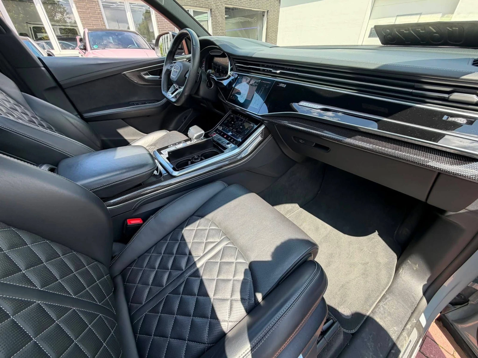 Audi SQ8 4.0D QUATTRO MATRIX CARBON ПАНО B&O ЛИЗИНГ 100%, снимка 11 - Автомобили и джипове - 54822130