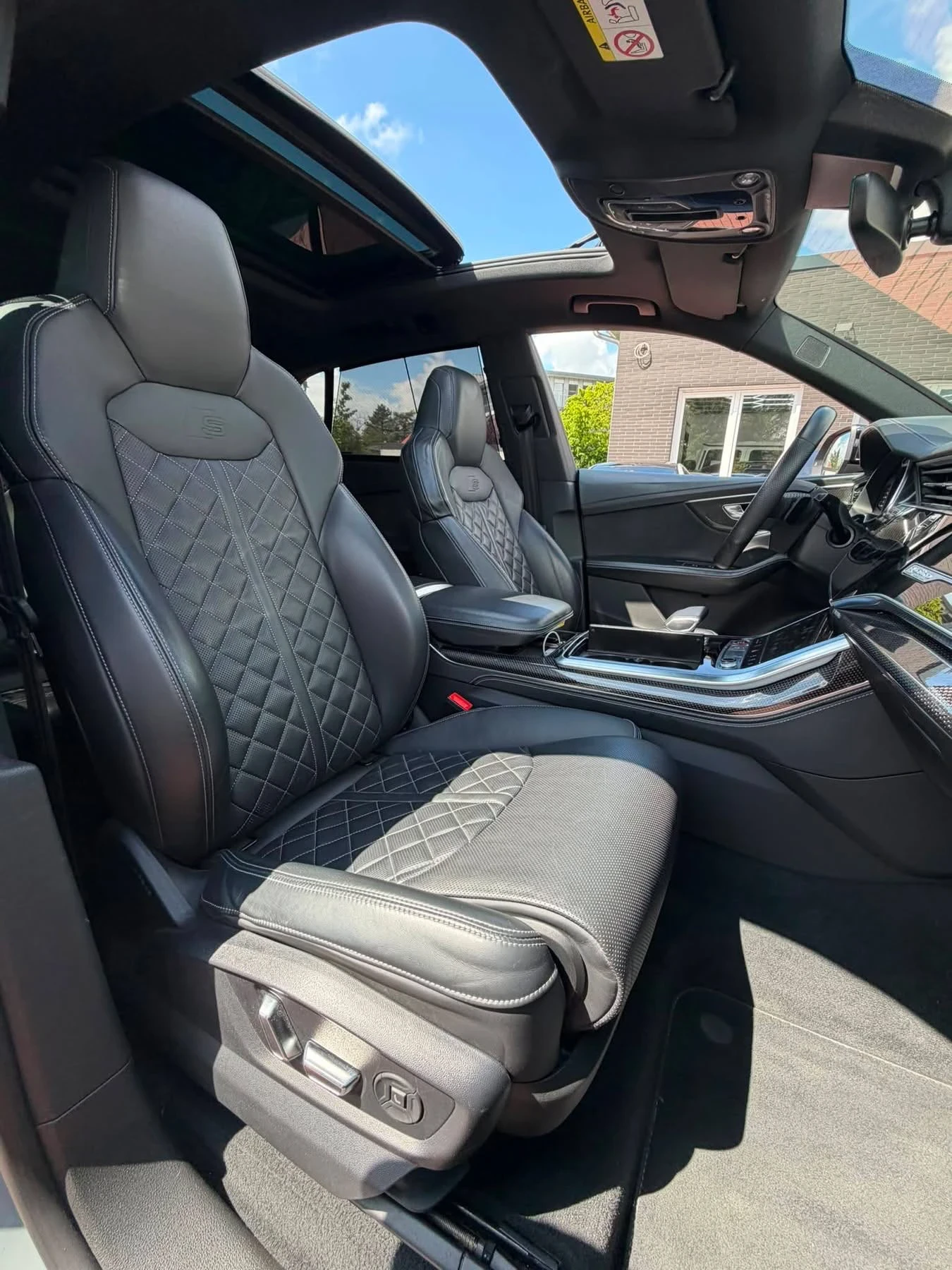 Audi SQ8 4.0D QUATTRO MATRIX CARBON ПАНО B&O ЛИЗИНГ 100%, снимка 10 - Автомобили и джипове - 54822130