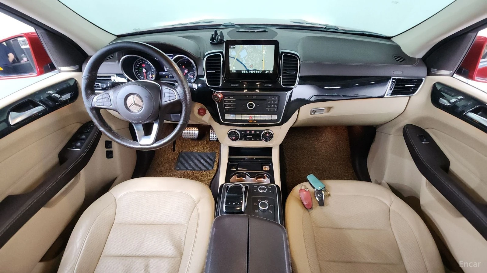 Mercedes-Benz GLS 350 ПАМЕТ* 360 КАМЕРА* ОБДУХВАНЕ* ПОДГРЕВ* ПАНОРАМА, снимка 7 - Автомобили и джипове - 55432875
