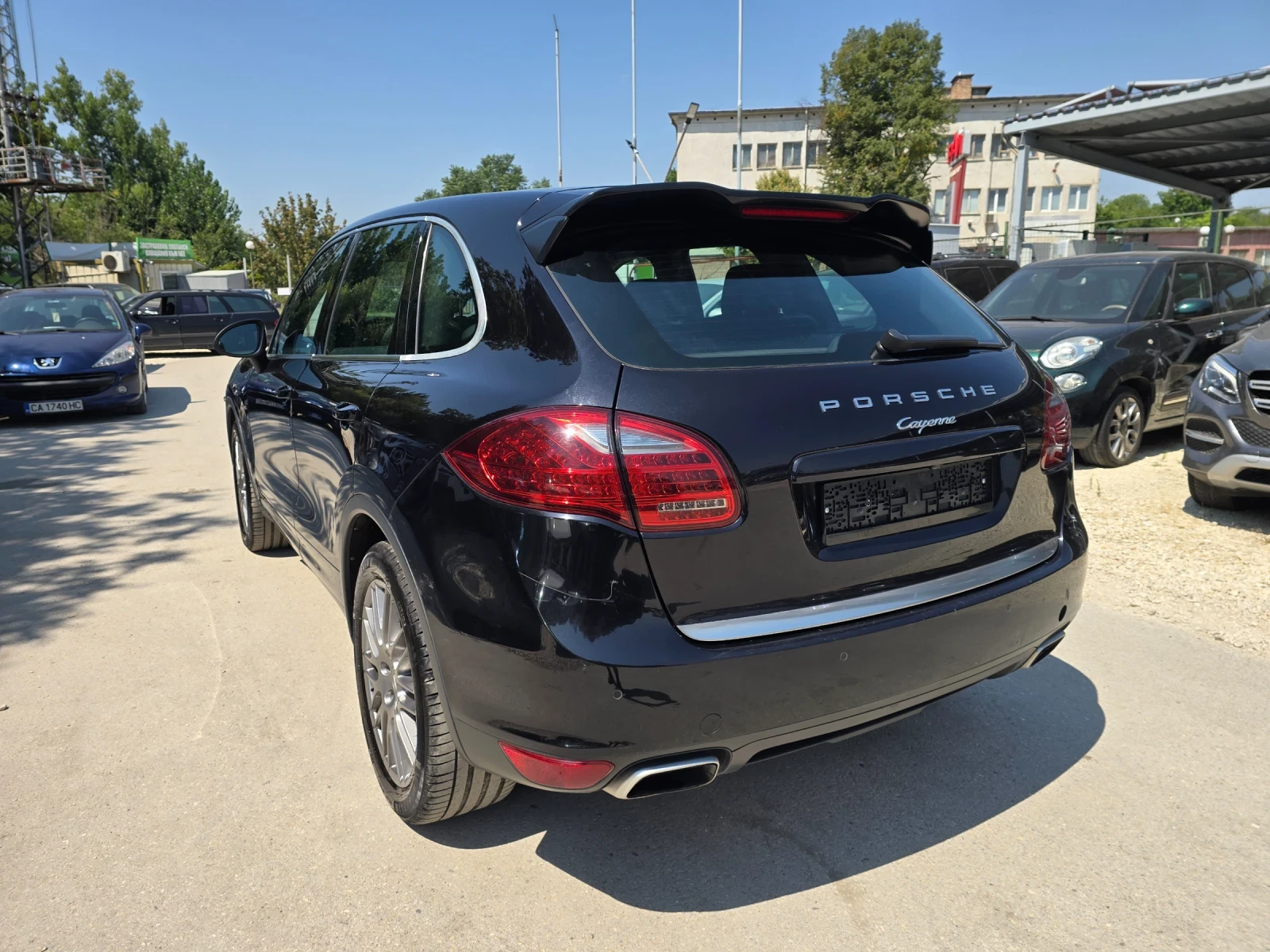Porsche Cayenne 3.0D 245к.с 4x4 Топ състояние , снимка 3 - Автомобили и джипове - 55556806