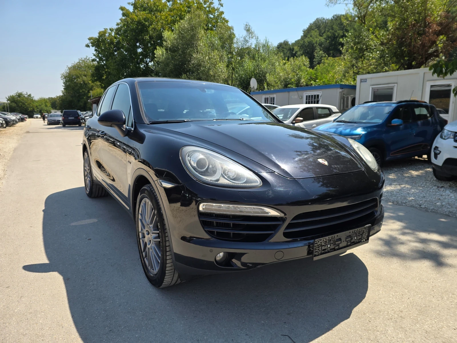 Porsche Cayenne 3.0D 245к.с 4x4 Топ състояние , снимка 2 - Автомобили и джипове - 55556806
