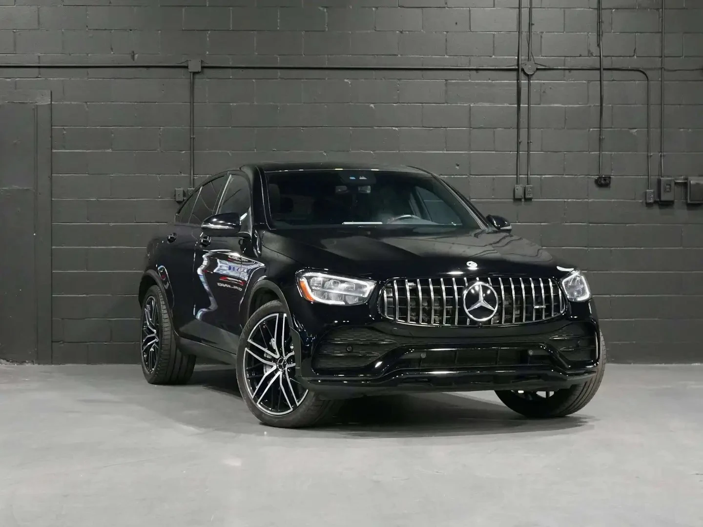 Mercedes-Benz GLC 43 AMG AMG EXHAUST| BURMESTER| HUD| 360| DISTO| , снимка 2 - Автомобили и джипове - 56071856