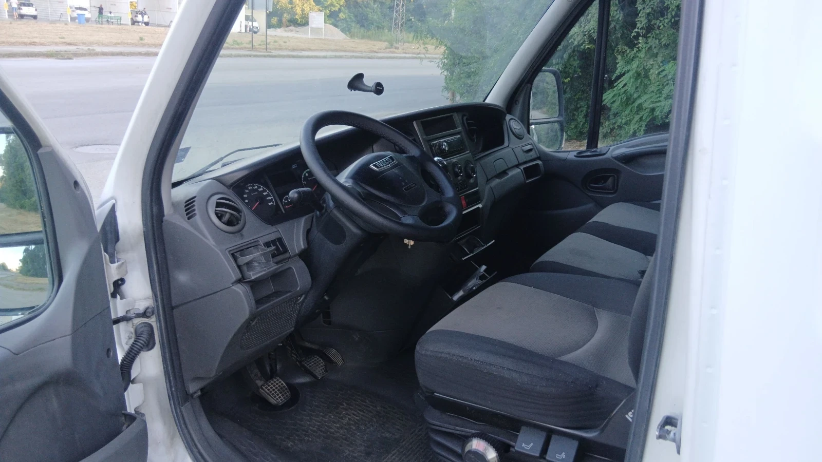 Iveco Daily 35c15, снимка 9 - Бусове и автобуси - 52663356