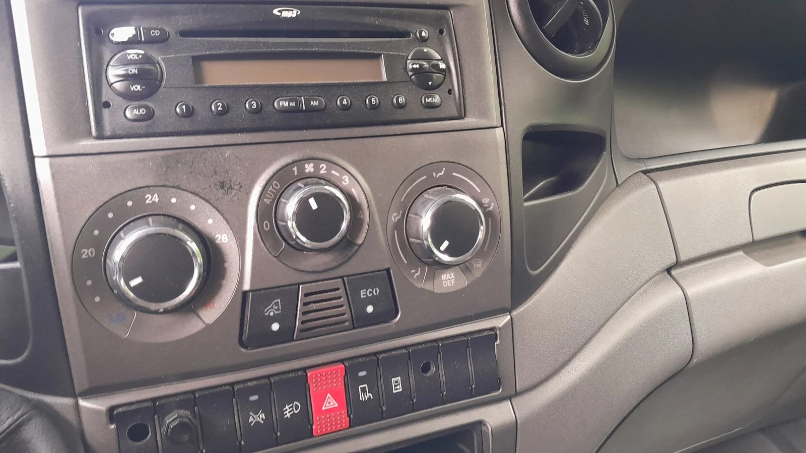 Iveco Daily 35c15 - изображение 9