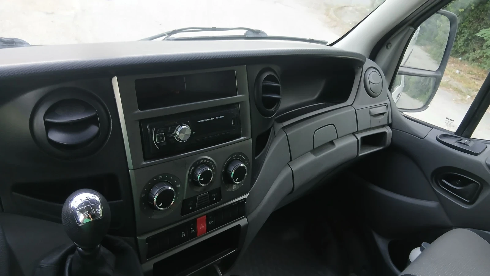 Iveco Daily 35c15, снимка 12 - Бусове и автобуси - 52663356