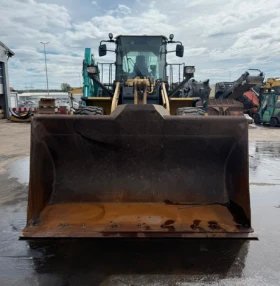 Челен товарач Komatsu WA380-7, снимка 9