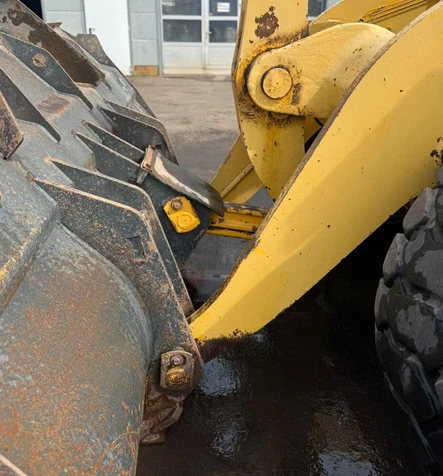 Челен товарач Komatsu WA380-7, снимка 12 - Индустриална техника - 56047909