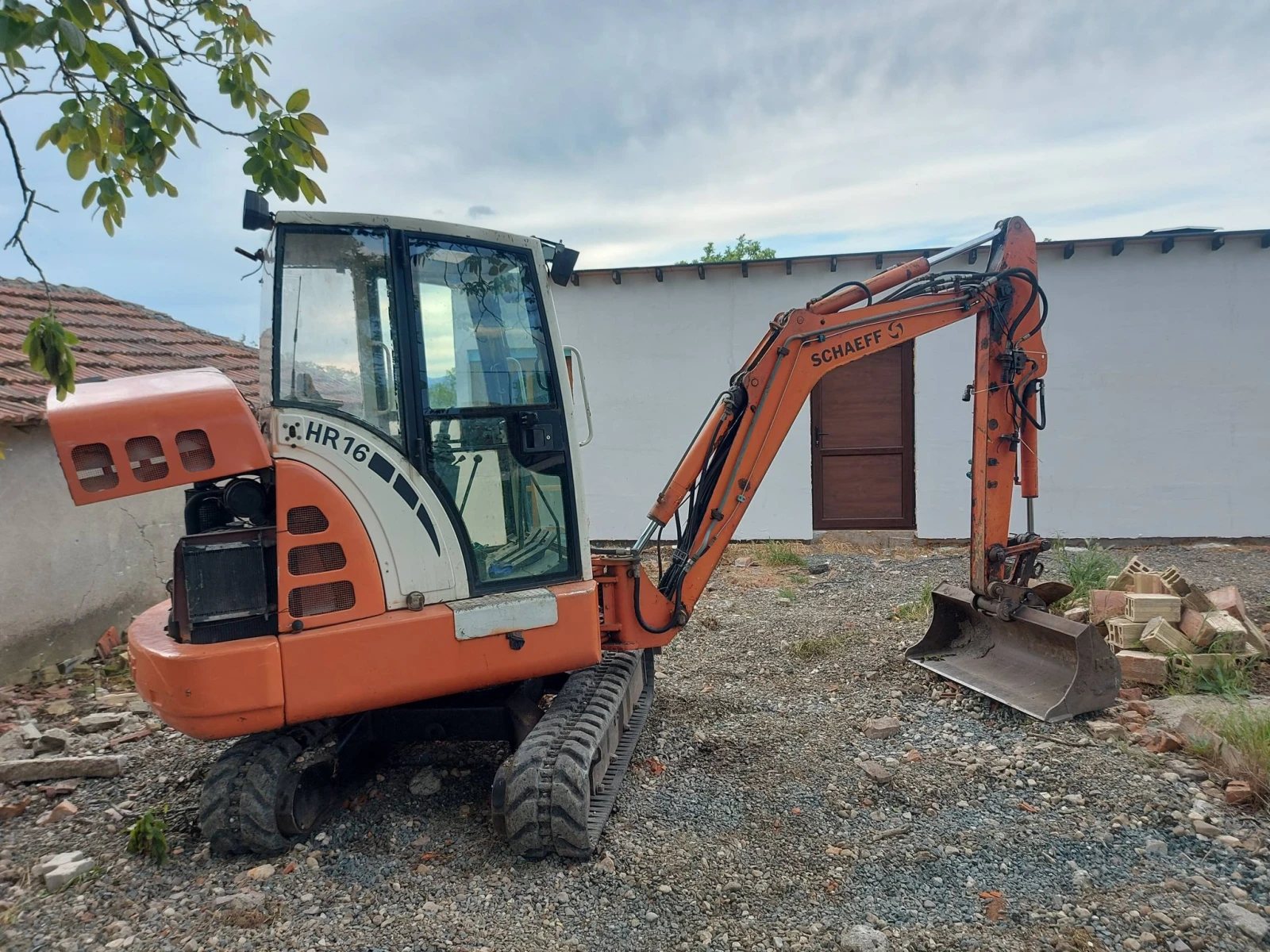 Багер Schaeff Hr16