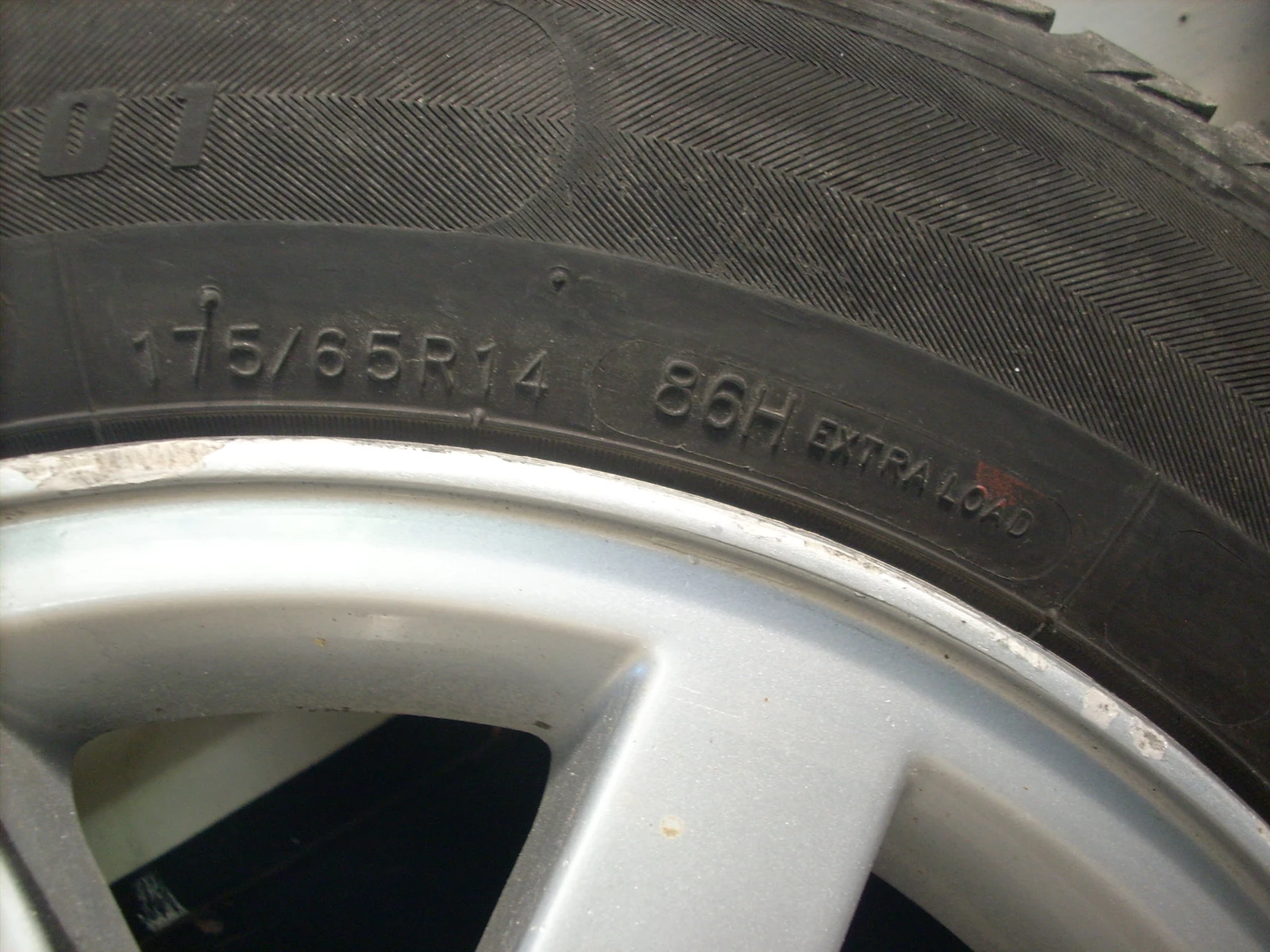 ���� � ������ 175/65R14 | Mobile.bg � ����������� 8