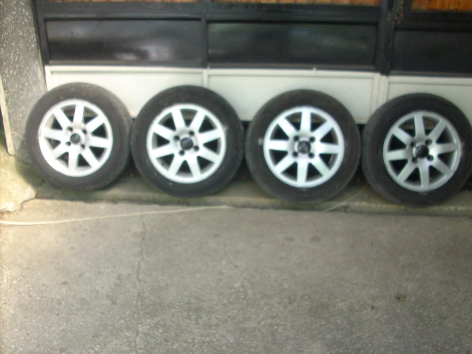 ���� � ������ 175/65R14 | Mobile.bg � ����������� 2