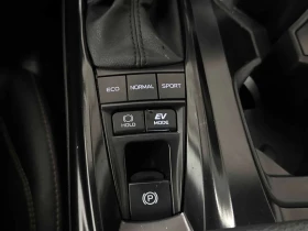 Toyota Camry * SE * CARFAX * ОПЦИЯ ЗА ФИНАНСИРАНЕ, снимка 11
