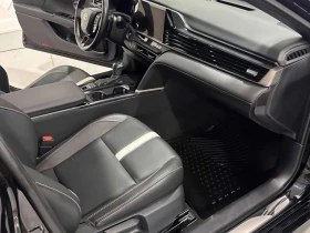 Toyota Camry * SE * CARFAX * ОПЦИЯ ЗА ФИНАНСИРАНЕ, снимка 16