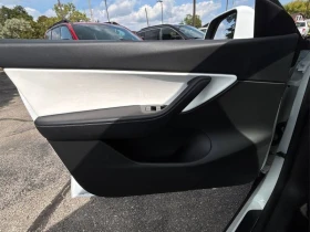 Tesla Model Y * Long Range * AWD * CARFAX * АВТОКРЕДИТ, снимка 13