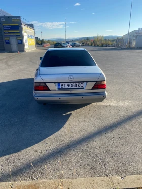 Mercedes-Benz 124, снимка 7