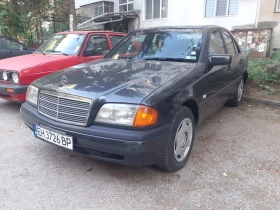  Mercedes-Benz C 250