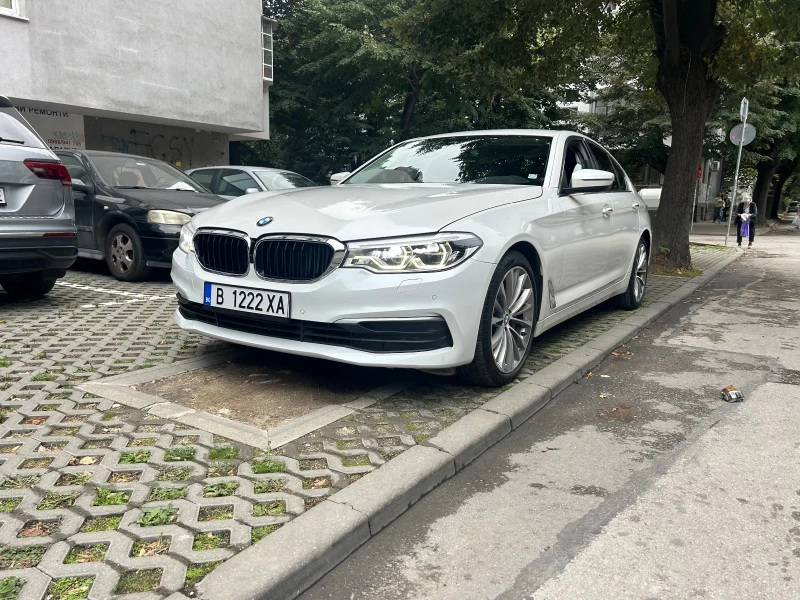 BMW 530 Luxury , снимка 1 - Автомобили и джипове - 47390990