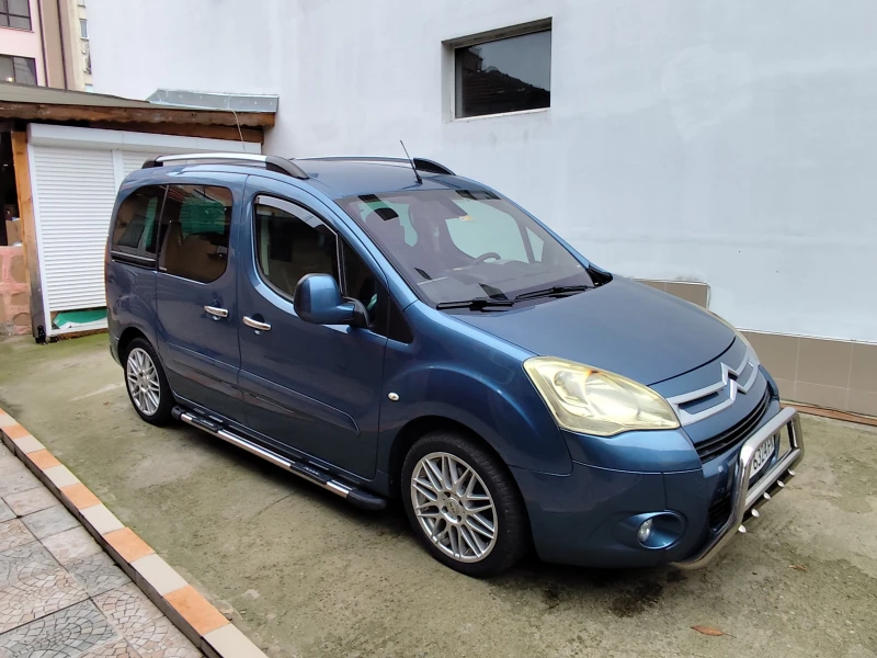 Citroen Berlingo, снимка 3 - Автомобили и джипове - 48241056