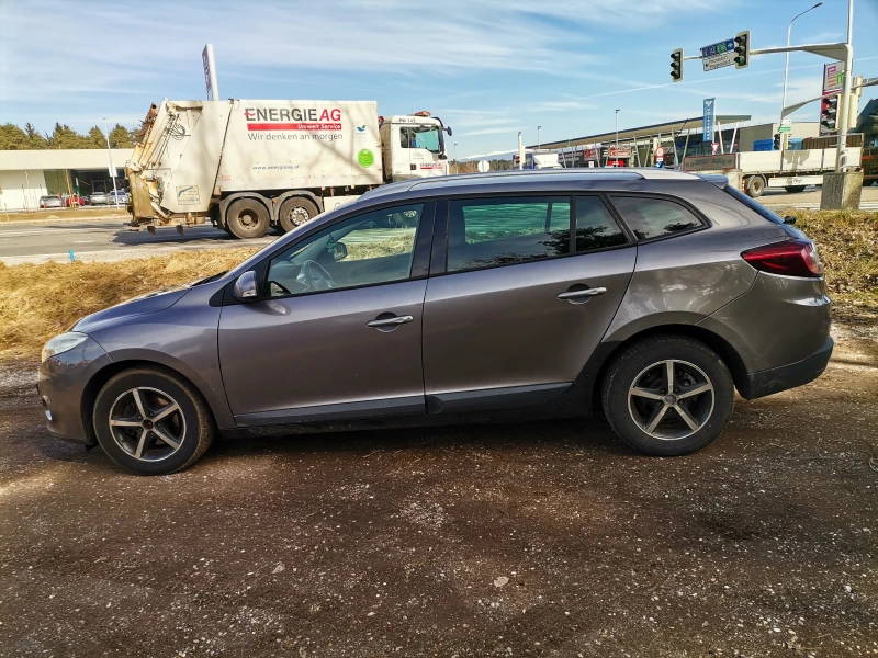 Renault Megane 1.5 DCI 90к.с, снимка 7 - Автомобили и джипове - 49402974