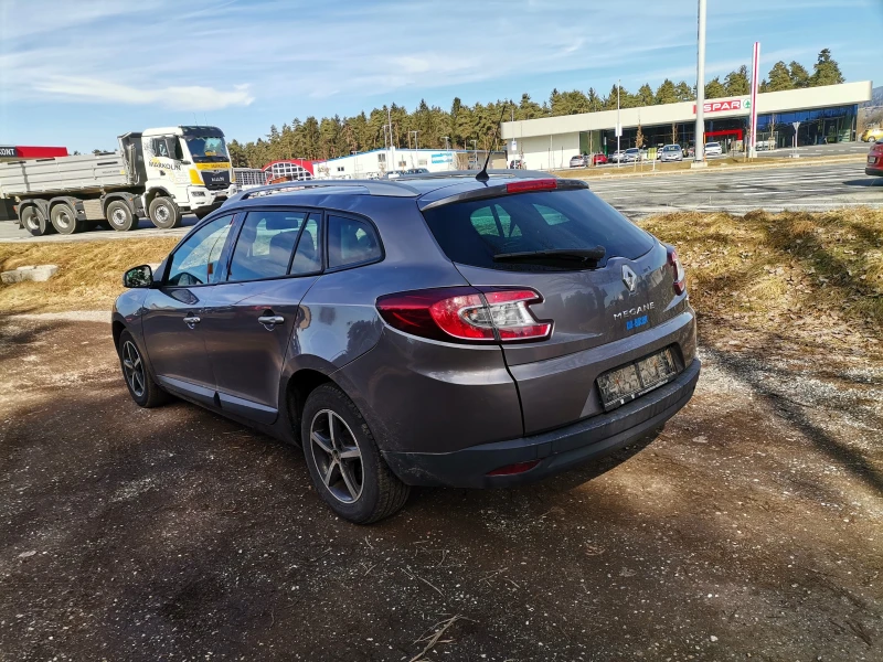 Renault Megane 1.5 DCI 90к.с, снимка 6 - Автомобили и джипове - 49402974