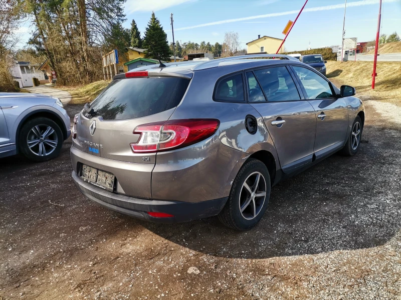 Renault Megane 1.5 DCI 90к.с, снимка 4 - Автомобили и джипове - 49402974