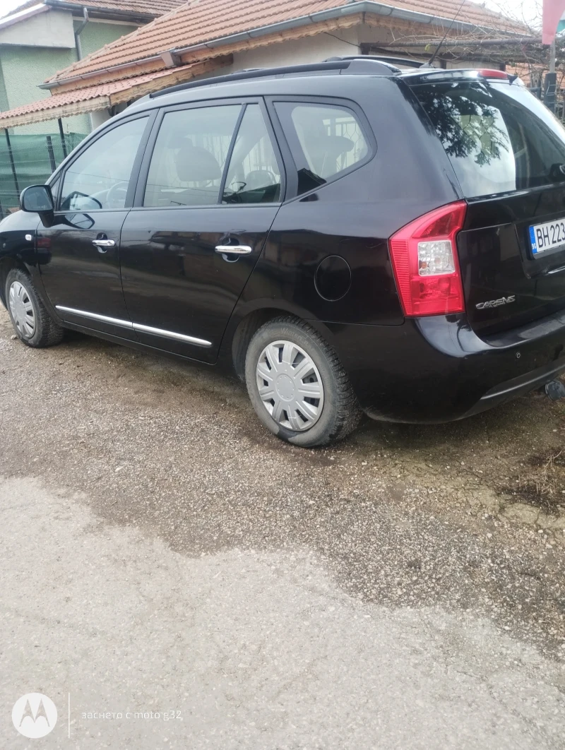 Kia Carens, снимка 9 - Автомобили и джипове - 49436630