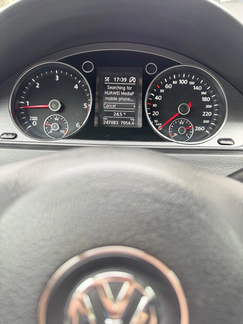 VW Passat, снимка 15 - Автомобили и джипове - 50390805