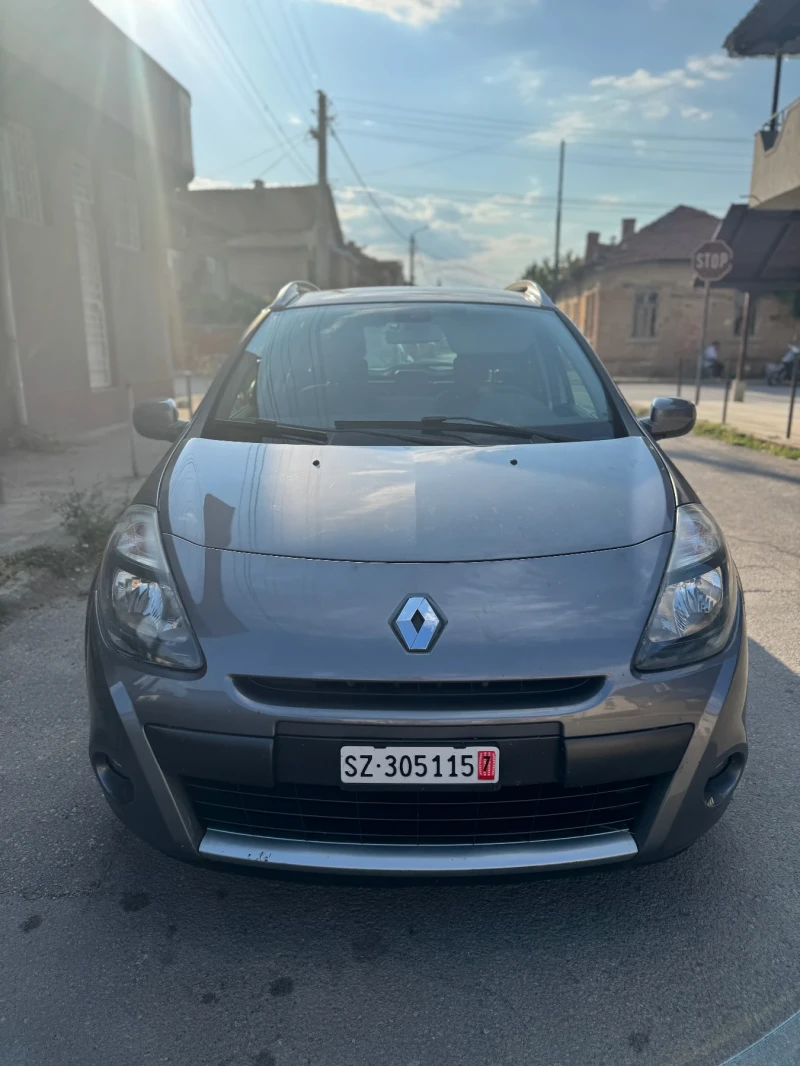 Renault Clio 1.6 16V NAVI, снимка 2 - Автомобили и джипове - 52734546