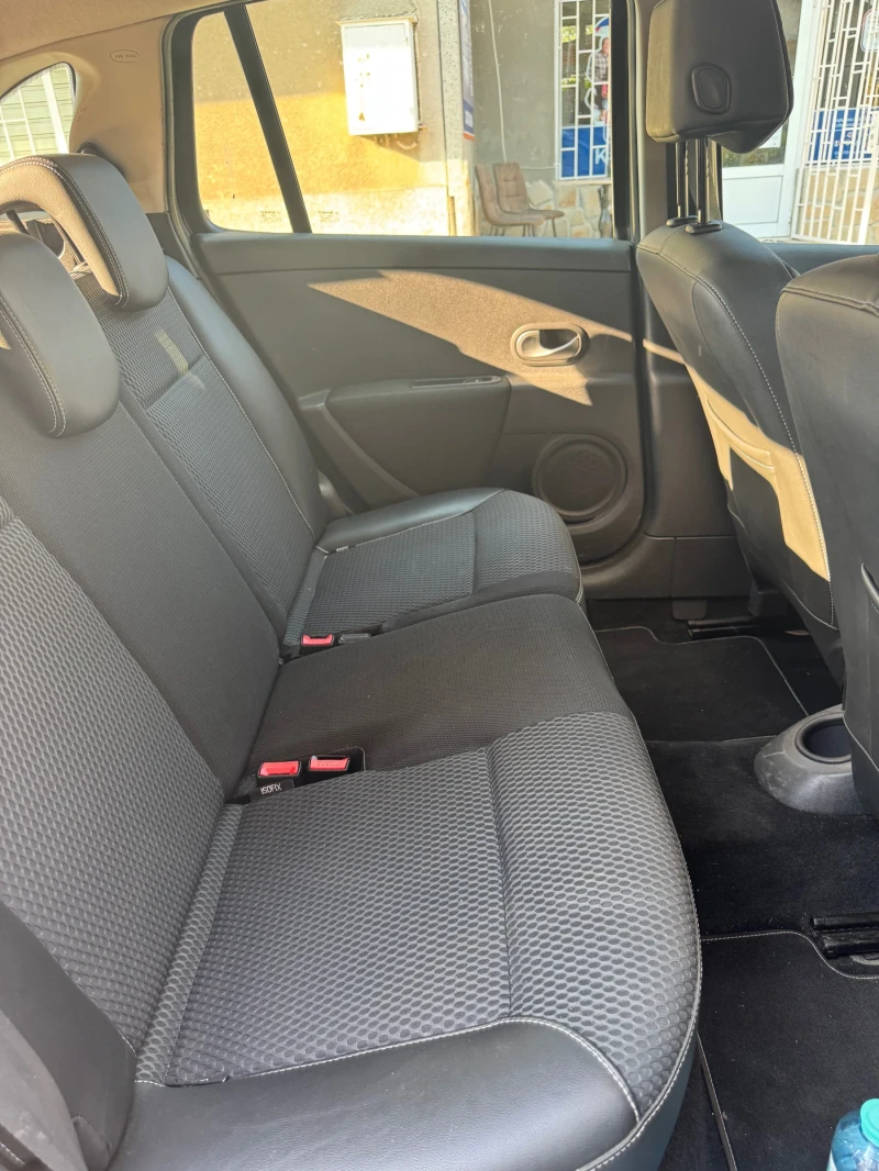 Renault Clio 1.6 16V NAVI, снимка 8 - Автомобили и джипове - 52734546