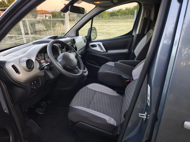 Peugeot Partner 1.6 hdi Multispace , снимка 9 - Автомобили и джипове - 51616636