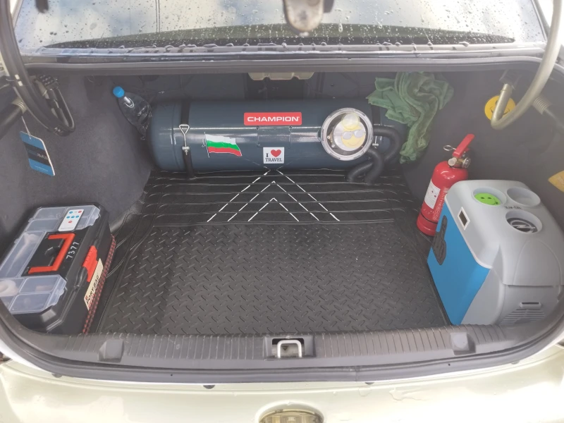 Opel Vectra 1.8 115кс, снимка 9 - Автомобили и джипове - 52512713