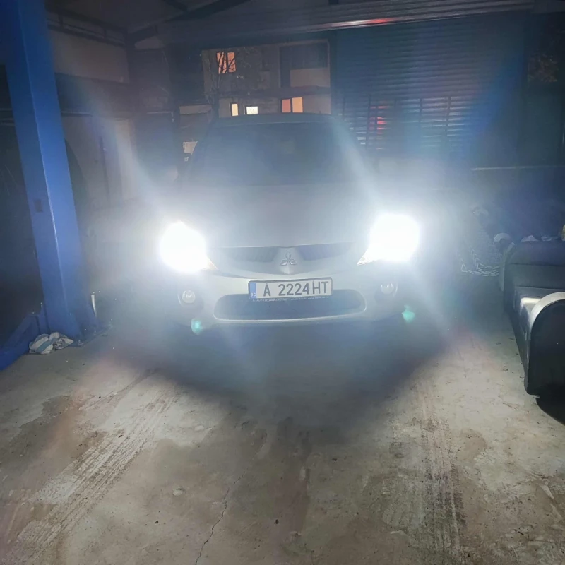 Mitsubishi Grandis, снимка 2 - Автомобили и джипове - 52518649