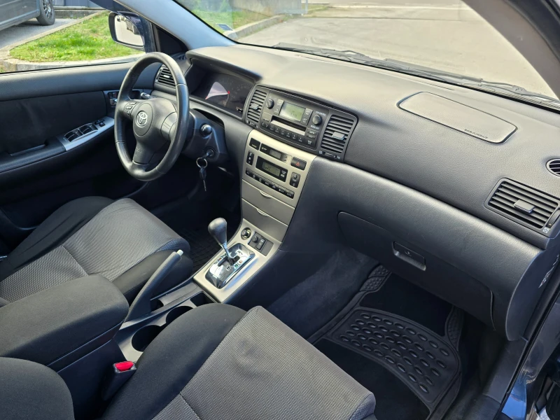 Toyota Corolla 1.4D4D/90PS, снимка 10 - Автомобили и джипове - 52673473