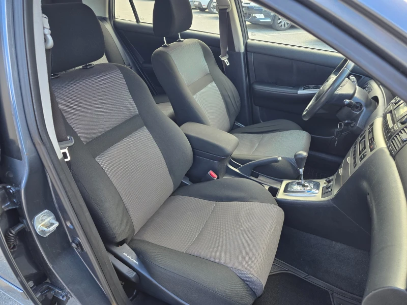 Toyota Corolla 1.4D4D/90PS, снимка 11 - Автомобили и джипове - 52673473