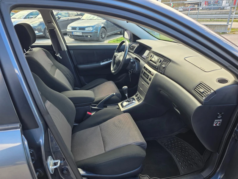 Toyota Corolla 1.4D4D/90PS, снимка 9 - Автомобили и джипове - 52673473