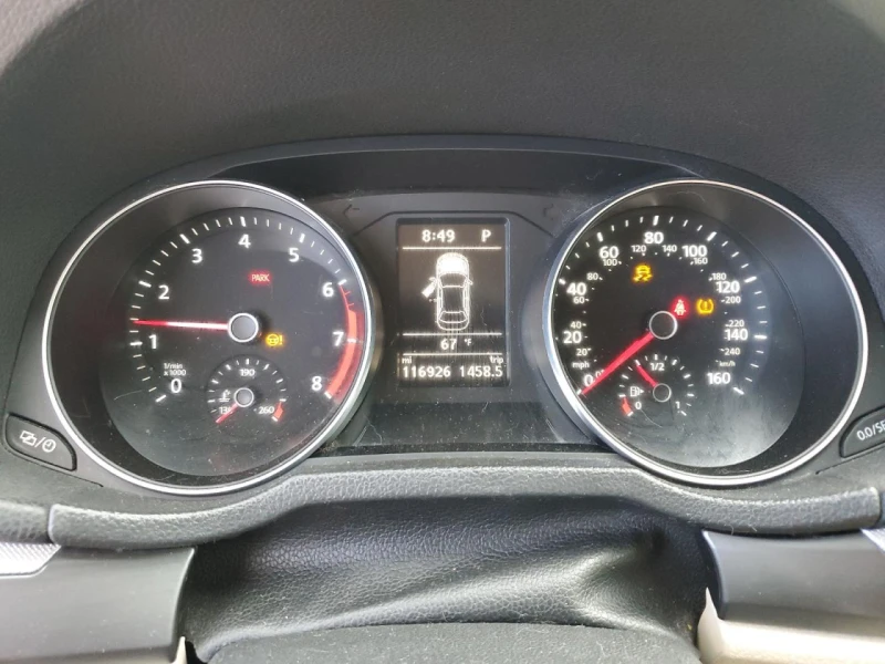 VW Passat 1.8* S, снимка 10 - Автомобили и джипове - 52775754