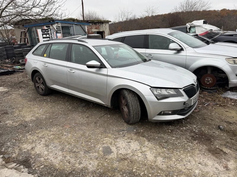 Skoda Superb 1.6tdi, снимка 3 - Автомобили и джипове - 52922866