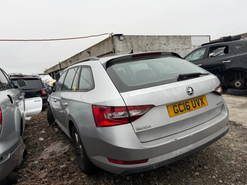 Skoda Superb 1.6tdi, снимка 5 - Автомобили и джипове - 52922866