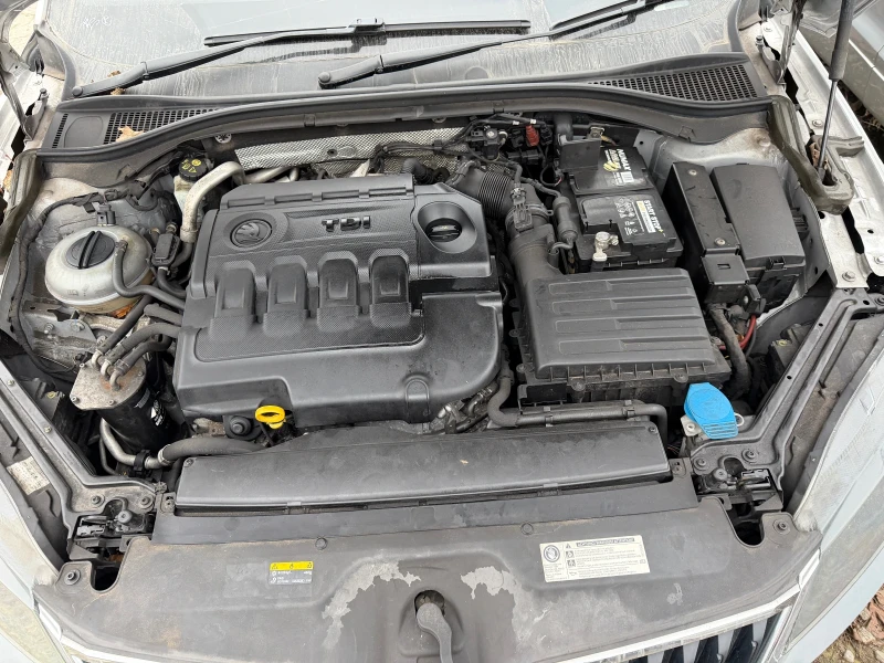 Skoda Superb 1.6tdi, снимка 9 - Автомобили и джипове - 52922866