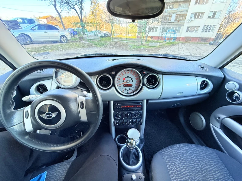 Mini Cooper 1.6 с Газ-инж EVRO 4  Обслужен топ !!!, снимка 3 - Автомобили и джипове - 52946588